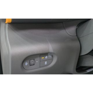 830858