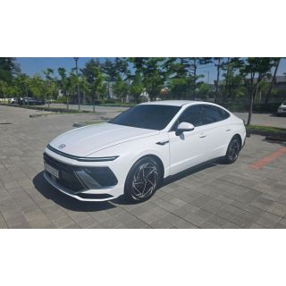 375218