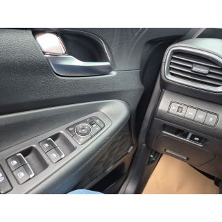 565816