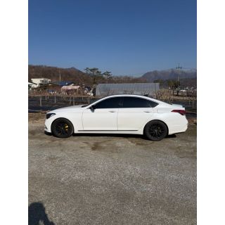 585772