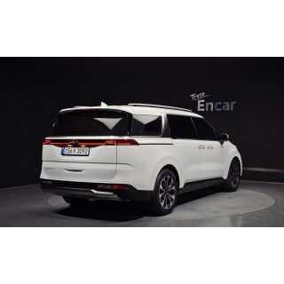 976061
