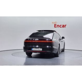 988143