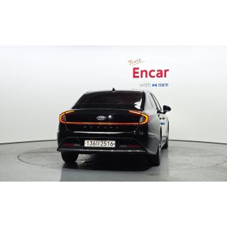 935671