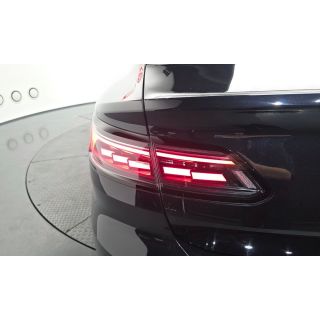734832
