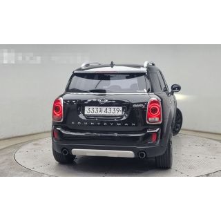 325251