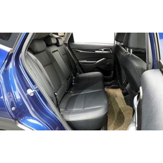893562