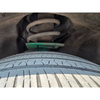 897690