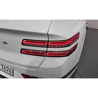 257136