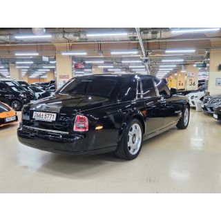 943229