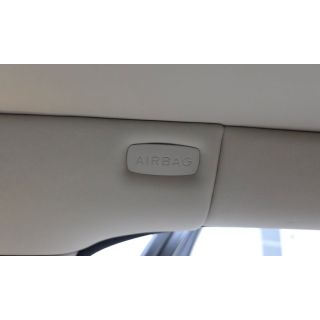 907831