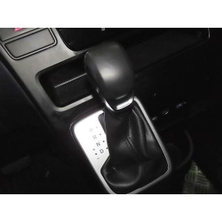 332885