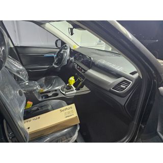 933590