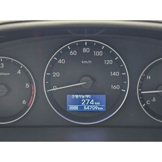 889880
