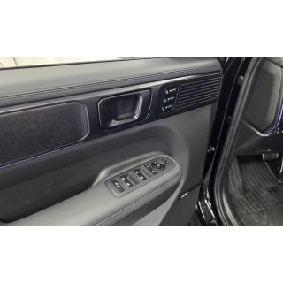 982013