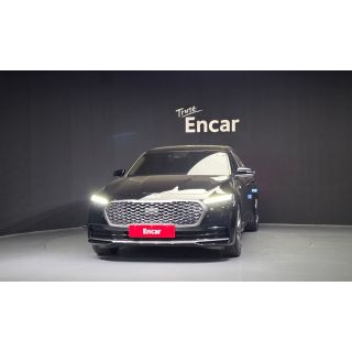 889743
