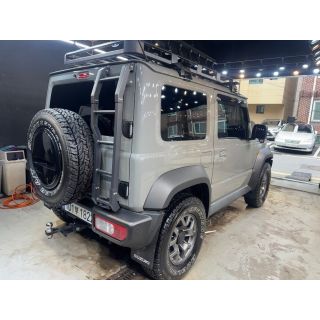 823795