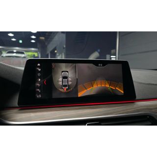 979380