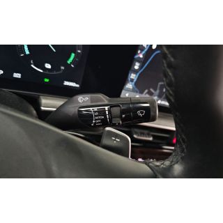 423107