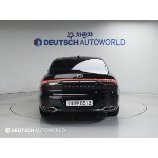 993817