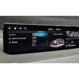 636857