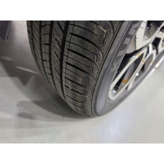 406879