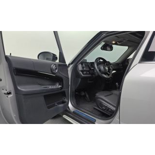 299961