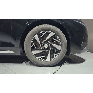 557378