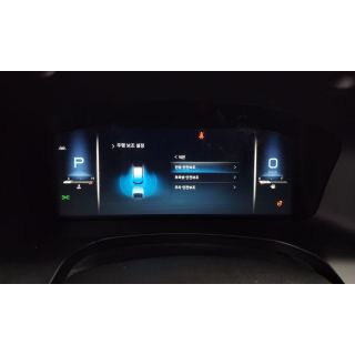 563646