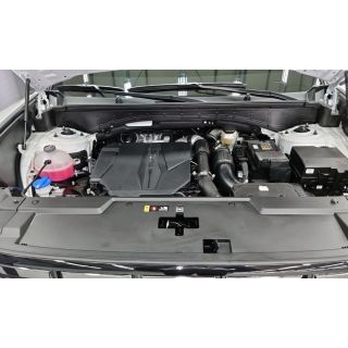 527563