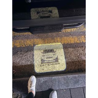 742984