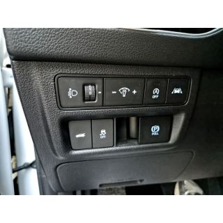 898227