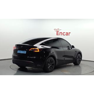 56383