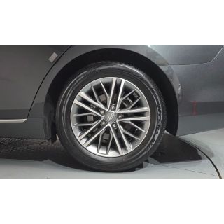899063