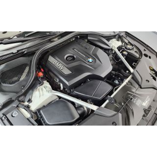 897157
