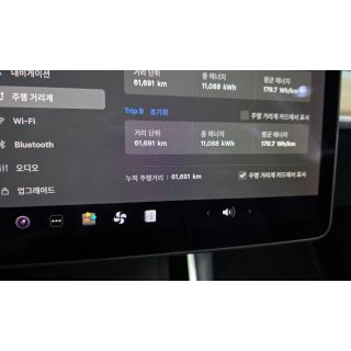 811160