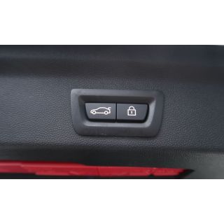 323608