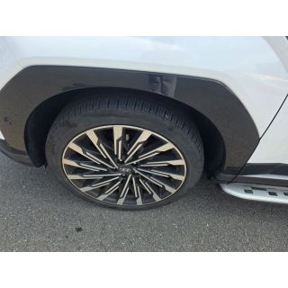 352944