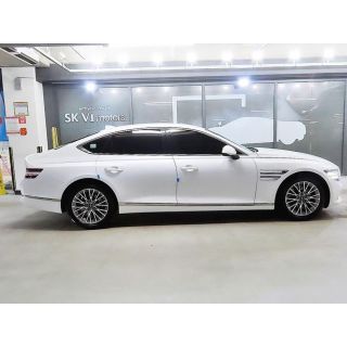 636760