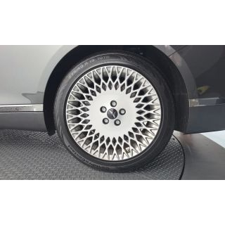 949223