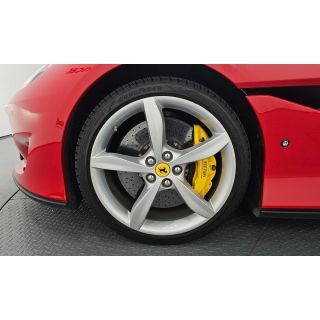 891118