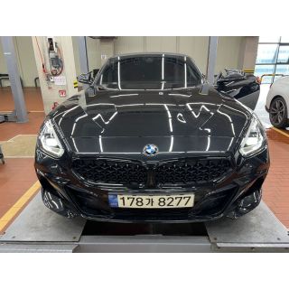 894868