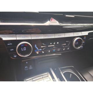 303105