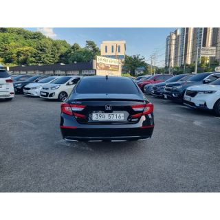 942229