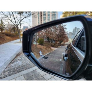308360