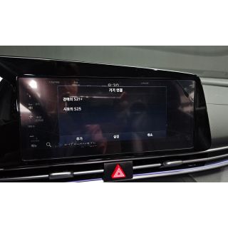 886587