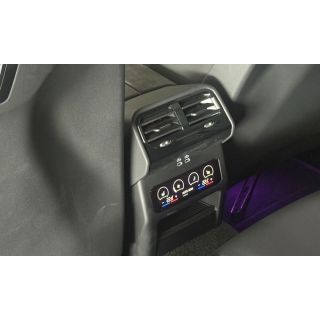923648