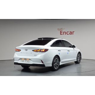 810968