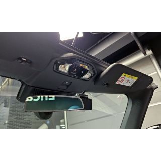 884453