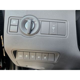 76153