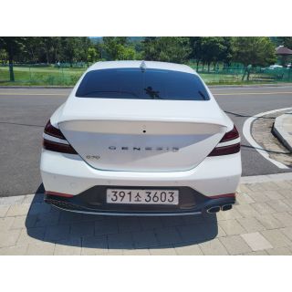 345358